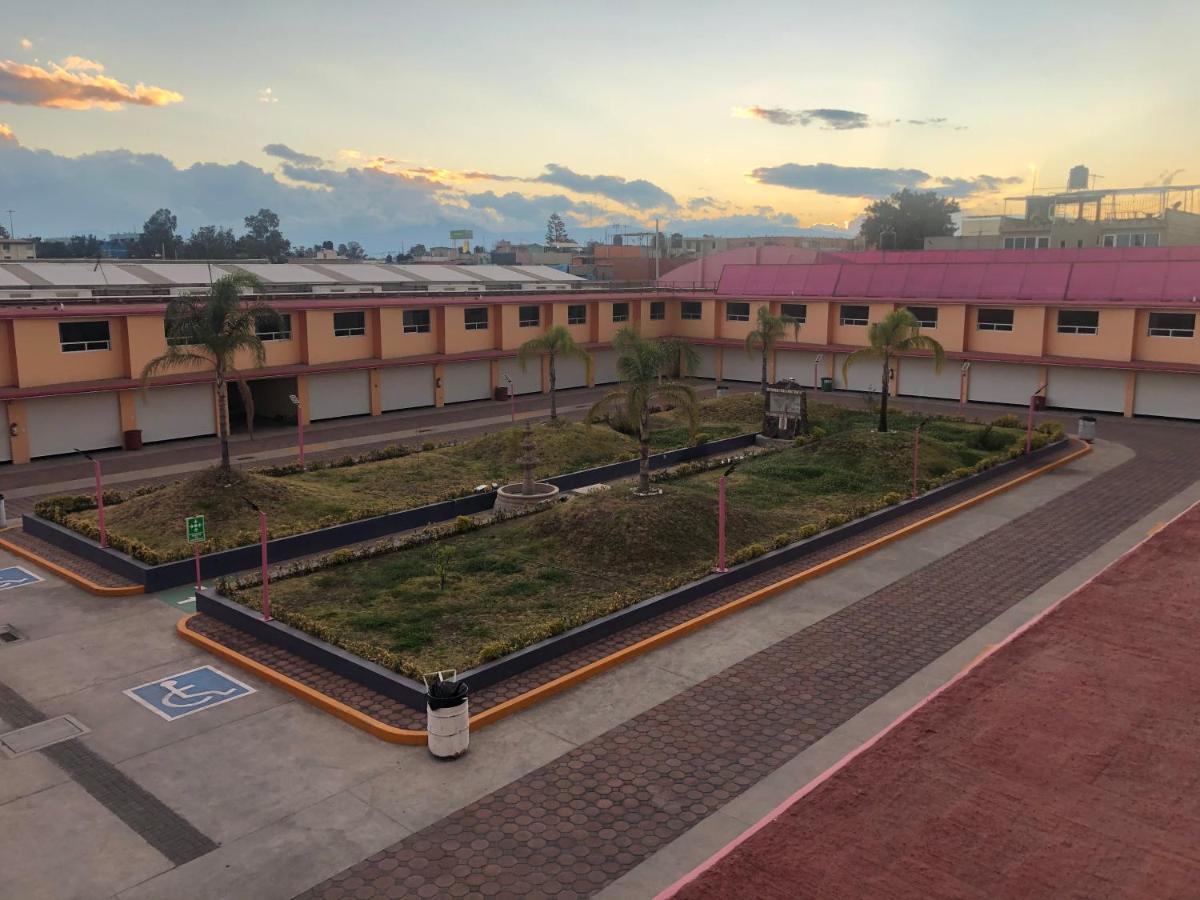 & 7 2* Mexico
