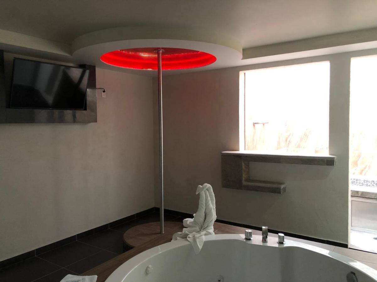 Hotel & 7 Mexico