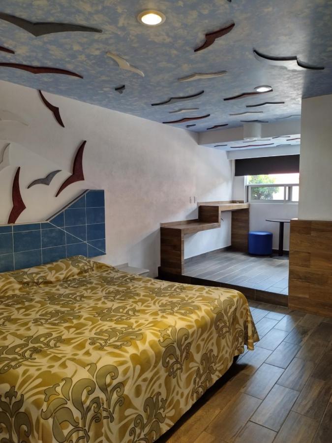 Hotel & 7 Mexico